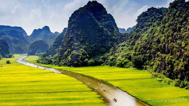 Deluxe Hoa Lu - Tam Coc - Mua Cave - Small Group image 0