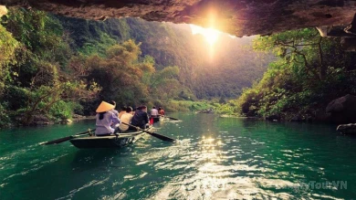 Bai Dinh Trang An day tour image 3