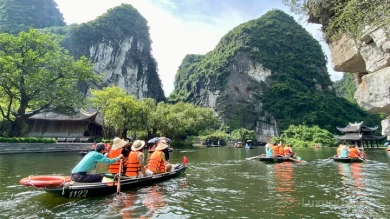 Unique & Private Hoa Lu - Trang An - Mua Cave Tour image 1