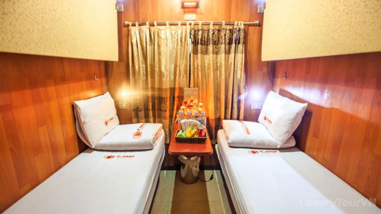 ET - Pumpkin Express Train Hanoi to Sapa - Private cabin