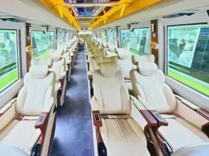 Hanoi to Sapa HK VIP Limousine image 2