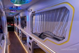 G8 Open Tour: Sapa to Hanoi Private Cabin Bus image 4