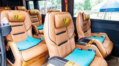 Hoang Phu Limousine: Hanoi to Halong Bay image 3