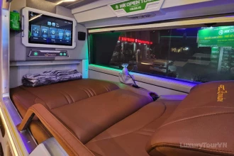 HK Buslines: Hoi An to Nha Trang private cabin bus image 5