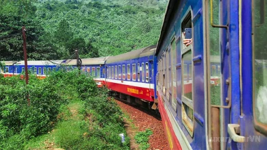 Nha Trang to Da Nang train (Reunification Express) image 5