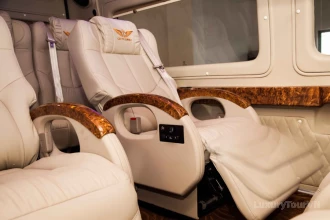Vietnam Travel Limousine: Da Nang to Hoi An image 3