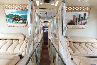 Quang Nghi VIP Cabin: Hanoi to Ha Giang private cabin bus image 3