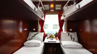 Damitrans Express: Hanoi to Sapa (Lao Cai) train image 3
