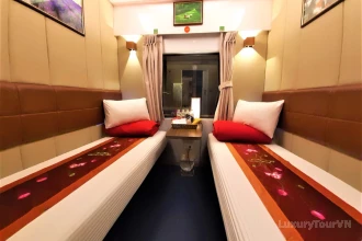 Lotus train from Hue to Hanoi image 6